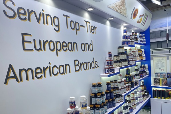 Realistic picture of the Canton Fair exhibition hall